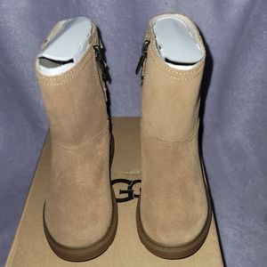 Girls Uggs Tillee